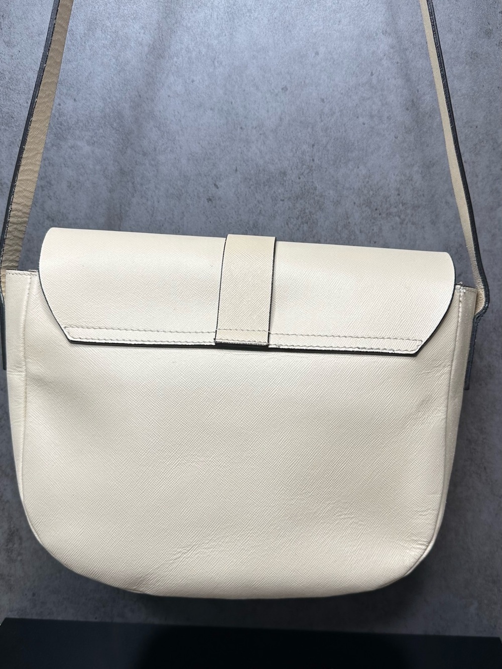 Vittoria Napoli Ashley Cream Leather Crossbody Shoulder Bag - Picture 2 of 7